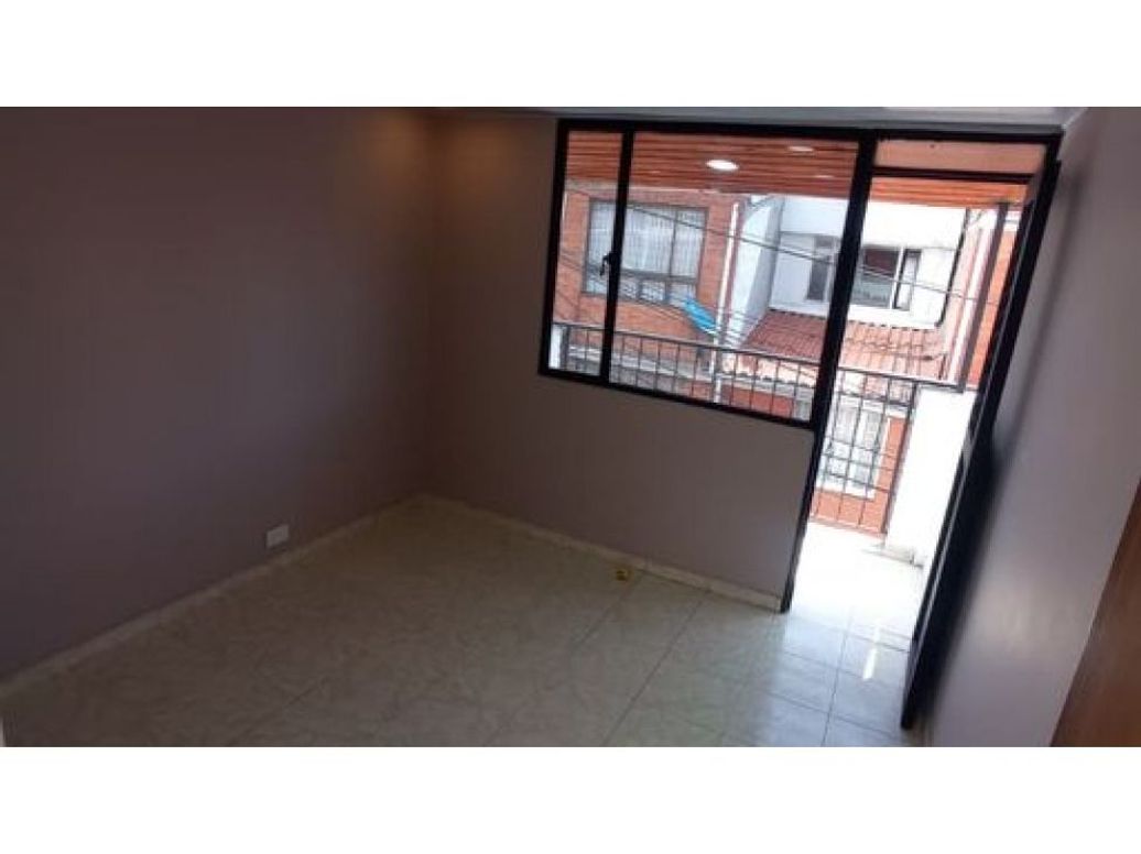 Casa de 3 alcobas en venta en Costa Azul, Bogotá, 90 m² · foto 9 de 20