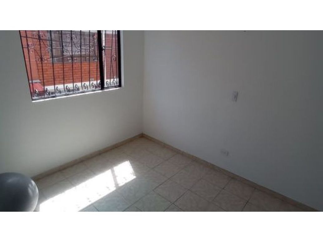 Casa de 3 alcobas en venta en Costa Azul, Bogotá, 90 m² · foto 8 de 20