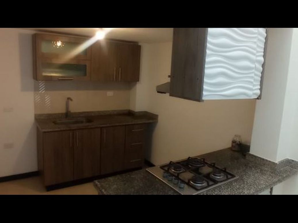 Casa de 3 alcobas en venta en Costa Azul, Bogotá, 90 m² · foto 2 de 20