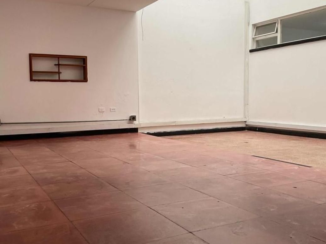Casa de 7 alcobas en venta en Quinta Paredes, Bogotá, 269 m² · foto 7 de 20