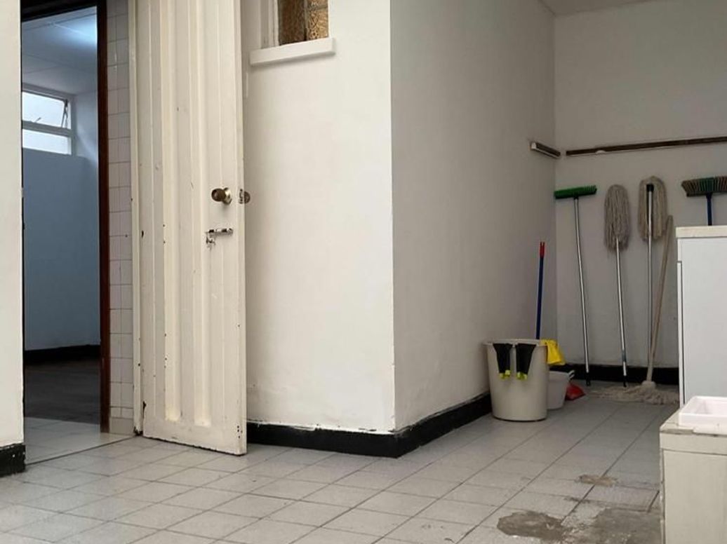 Casa de 7 alcobas en venta en Quinta Paredes, Bogotá, 269 m² · foto 17 de 20