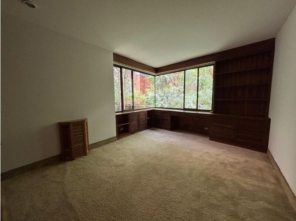 Apartamento de 4 alcobas en venta en La Carolina, Bogotá, 362 m² · foto 19 de 20