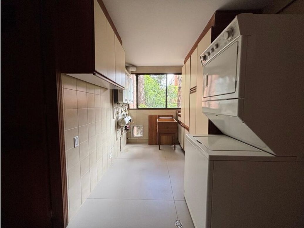 Apartamento de 4 alcobas en venta en La Carolina, Bogotá, 362 m² · foto 12 de 20