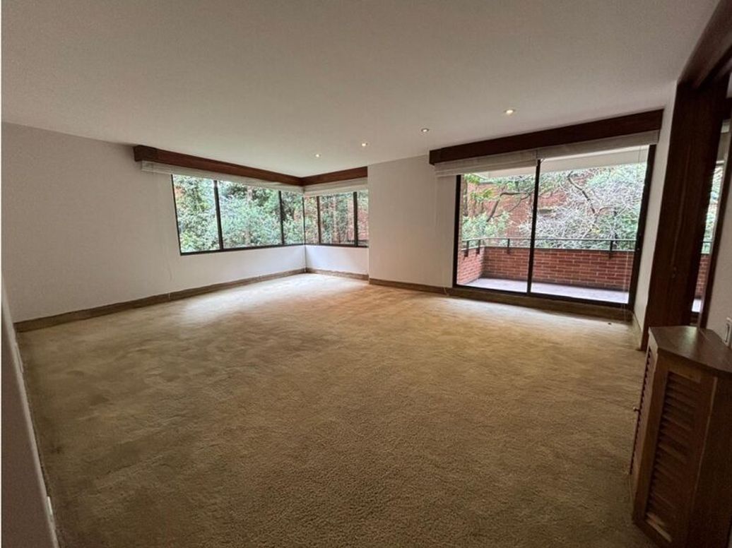Apartamento de 4 alcobas en venta en La Carolina, Bogotá, 362 m² · foto 15 de 20