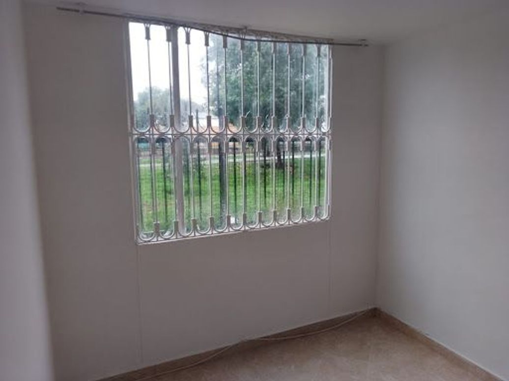 Apartamento de 3 alcobas en venta en San Antonio Norte, Bogotá, 46 m² · foto 12 de 20