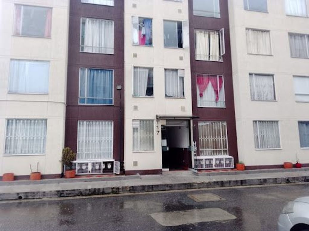 Apartamento de 3 alcobas en venta en San Antonio Norte, Bogotá, 46 m² · foto 3 de 20