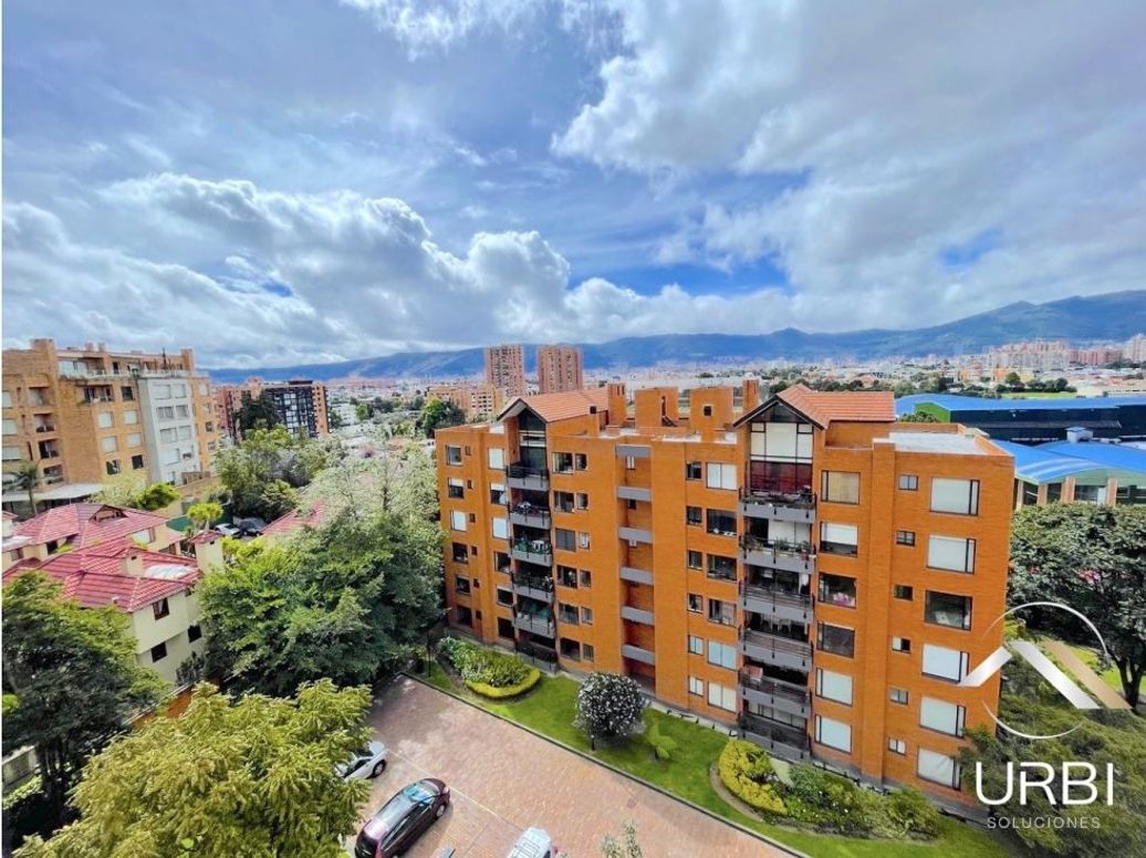 Apartamento de 3 alcobas en venta en Cerros De Niza, Bogotá, 171 m² · foto 10 de 20