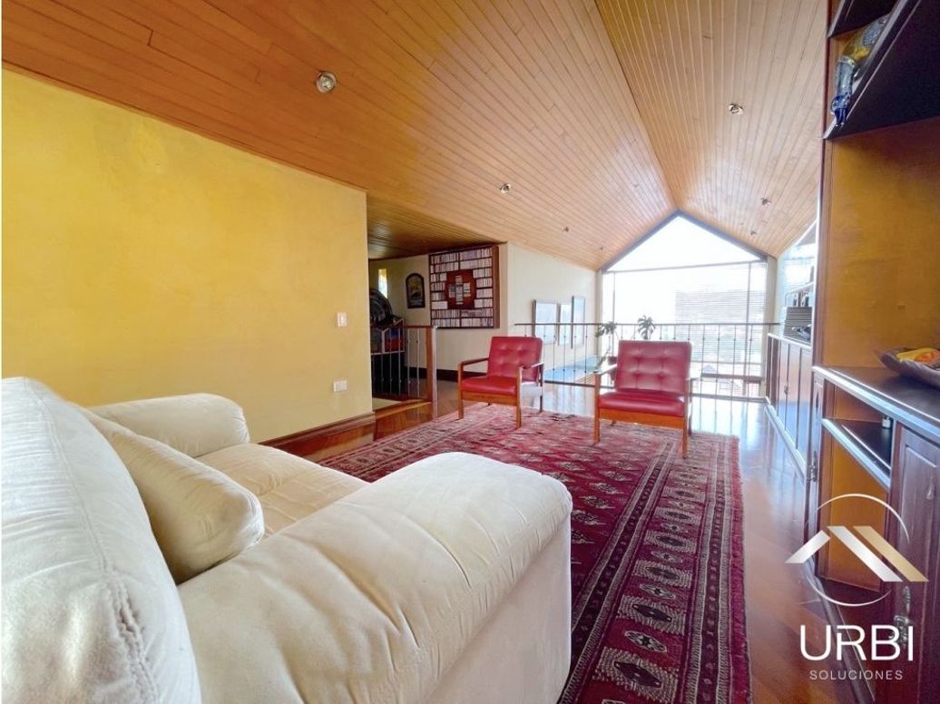 Apartamento de 3 alcobas en venta en Cerros De Niza, Bogotá, 171 m² · foto 18 de 20