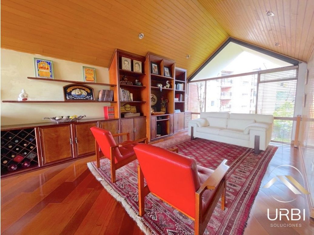 Apartamento de 3 alcobas en venta en Cerros De Niza, Bogotá, 171 m² · foto 17 de 20