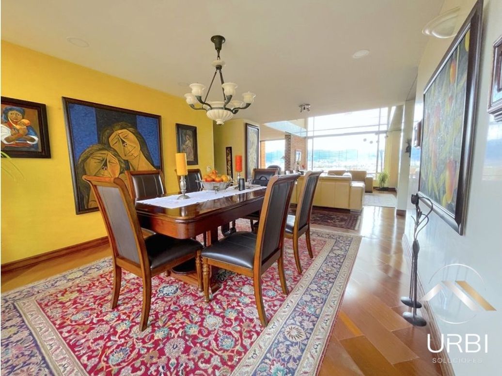 Apartamento de 3 alcobas en venta en Cerros De Niza, Bogotá, 171 m² · foto 2 de 20