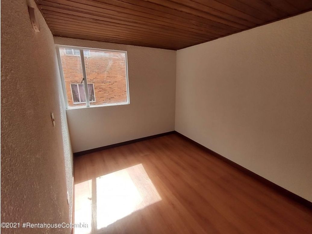 Apartamento de 2 alcobas en venta en Barrancas, Bogotá, 59 m² · foto 11 de 15