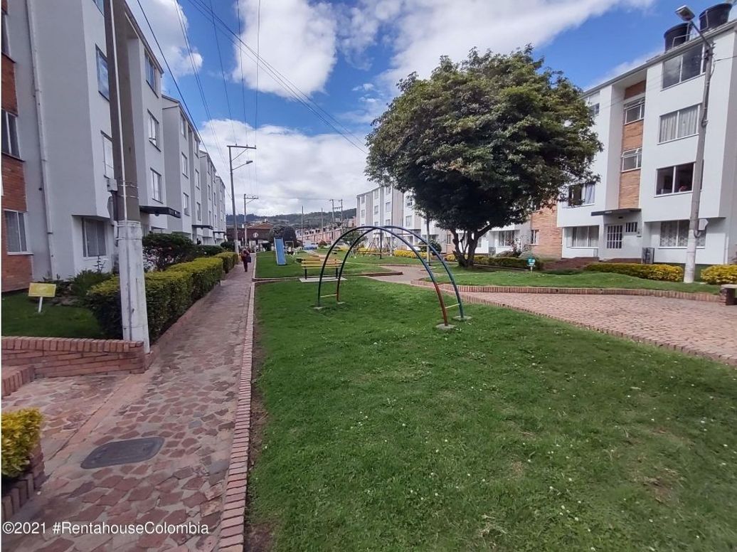 Apartamento de 2 alcobas en venta en Barrancas, Bogotá, 59 m² · foto 13 de 15