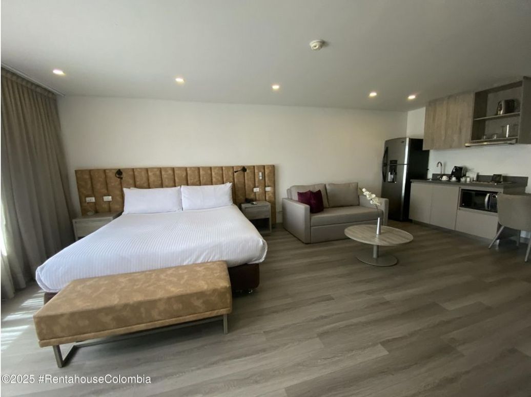 Apartamento de 2 alcobas en venta en Los Rosales, Bogotá, 79 m² · foto 19 de 20