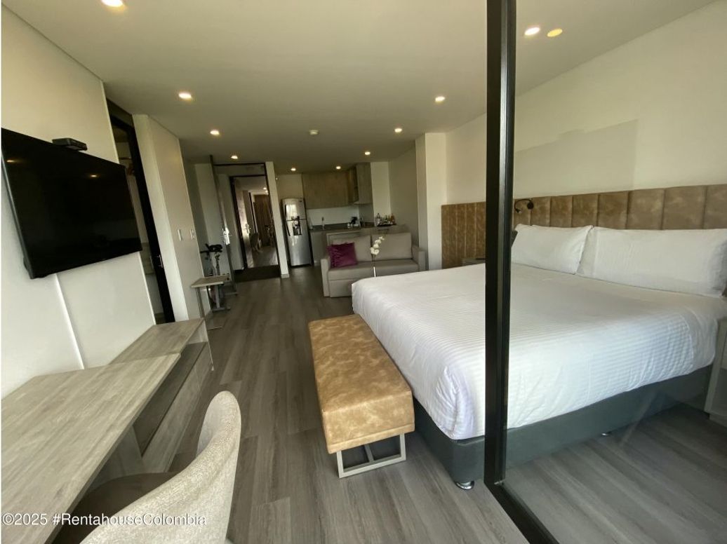 Apartamento de 2 alcobas en venta en Los Rosales, Bogotá, 79 m² · foto 10 de 20