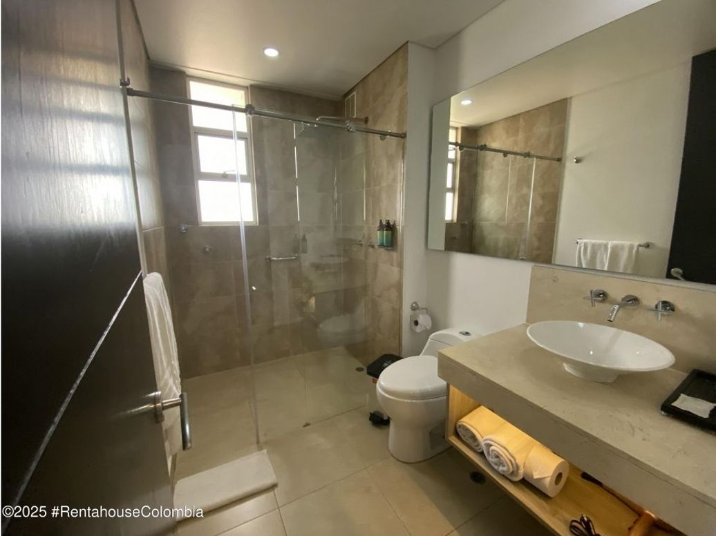 Apartamento de 2 alcobas en venta en Los Rosales, Bogotá, 79 m² · foto 12 de 20