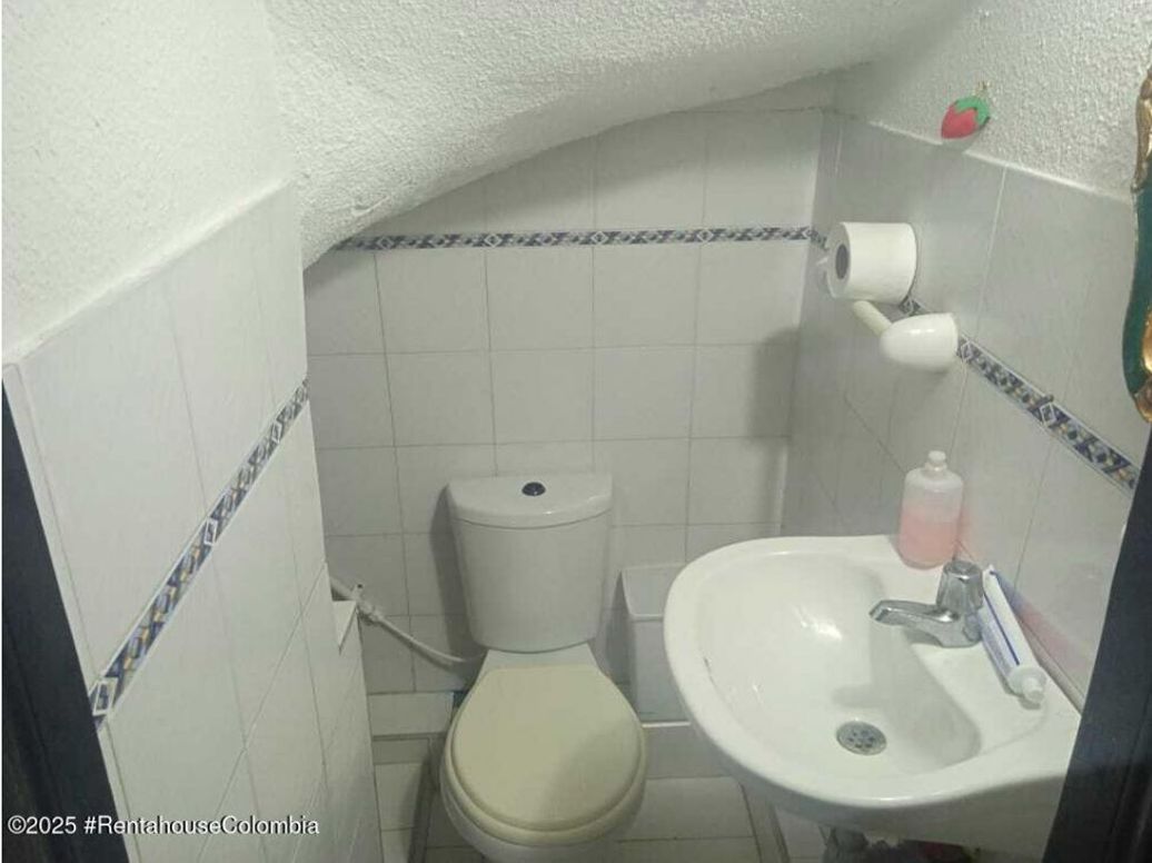Casa de 4 alcobas en venta en Aures, Bogotá, 144 m² · foto 4 de 13