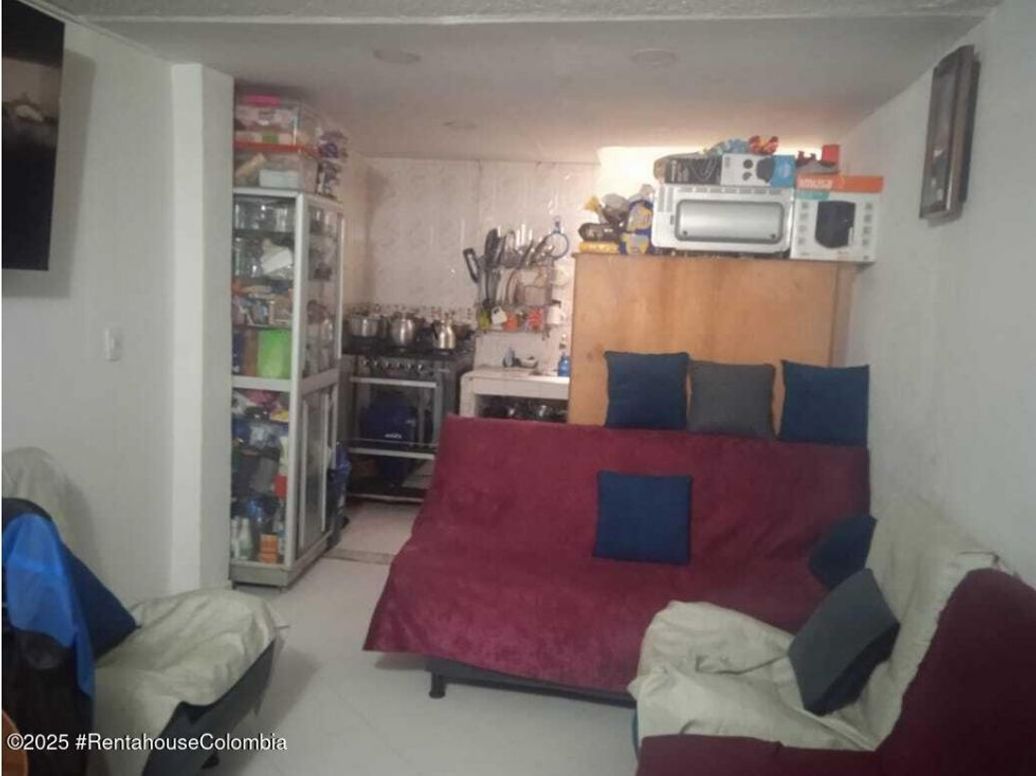 Casa de 4 alcobas en venta en Aures, Bogotá, 144 m² · foto 3 de 13