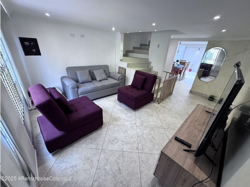 Casa de 4 alcobas en venta en Villas De Granada, Bogotá, 104 m² · foto 3 de 20