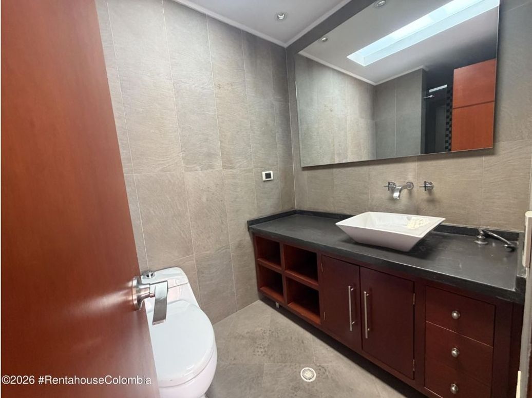 Apartamento de 5 alcobas en venta en Santa Barbara Alta, Bogotá, 380 m² · foto 19 de 20