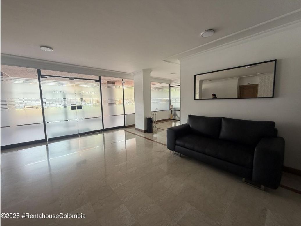 Apartamento de 5 alcobas en venta en Santa Barbara Alta, Bogotá, 380 m² · foto 2 de 20