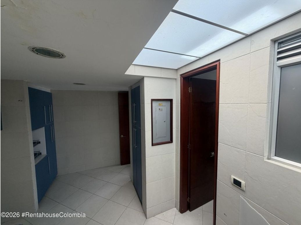 Apartamento de 5 alcobas en venta en Santa Barbara Alta, Bogotá, 380 m² · foto 9 de 20
