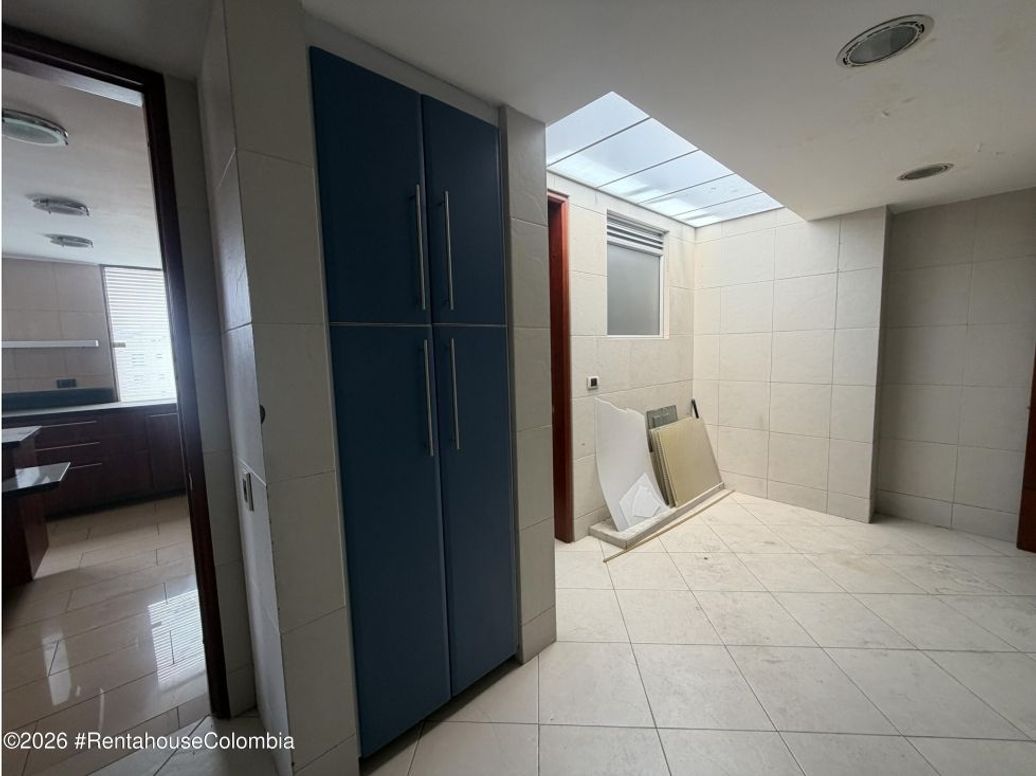 Apartamento de 5 alcobas en venta en Santa Barbara Alta, Bogotá, 380 m² · foto 8 de 20