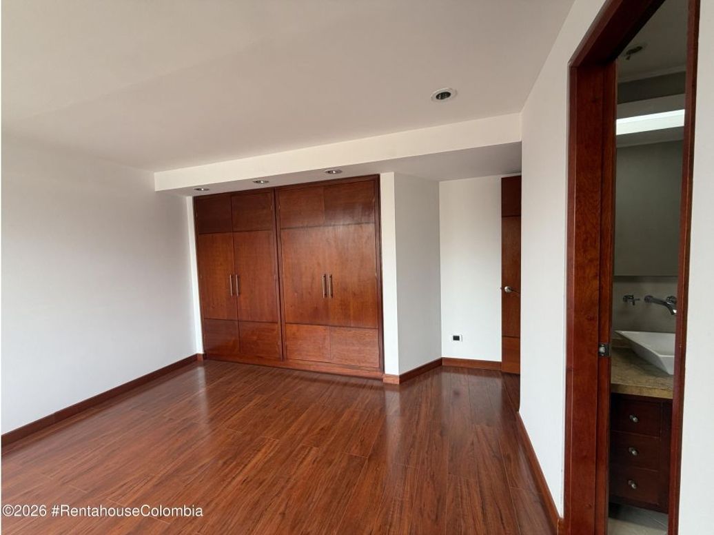 Apartamento de 5 alcobas en venta en Santa Barbara Alta, Bogotá, 380 m² · foto 15 de 20