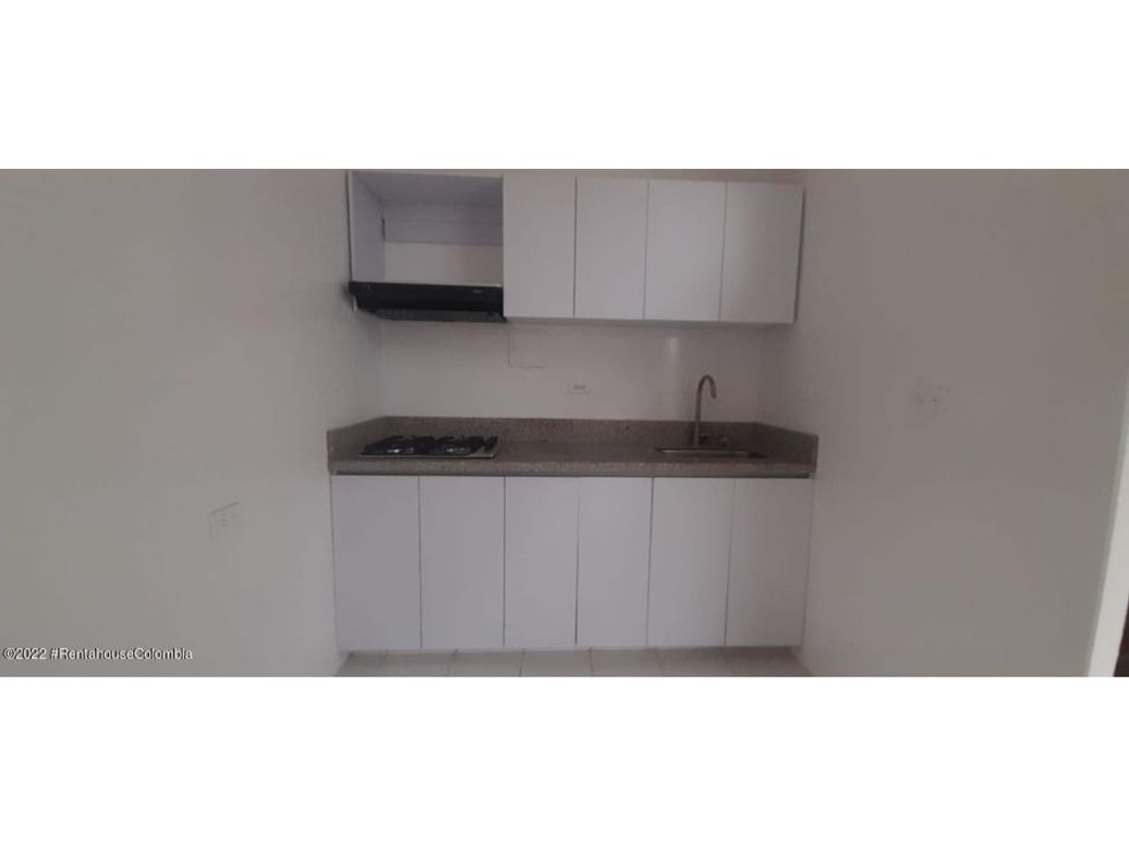 Casa de 5 alcobas en venta en Santa Teresita, Bogotá, 167 m² · foto 10 de 20