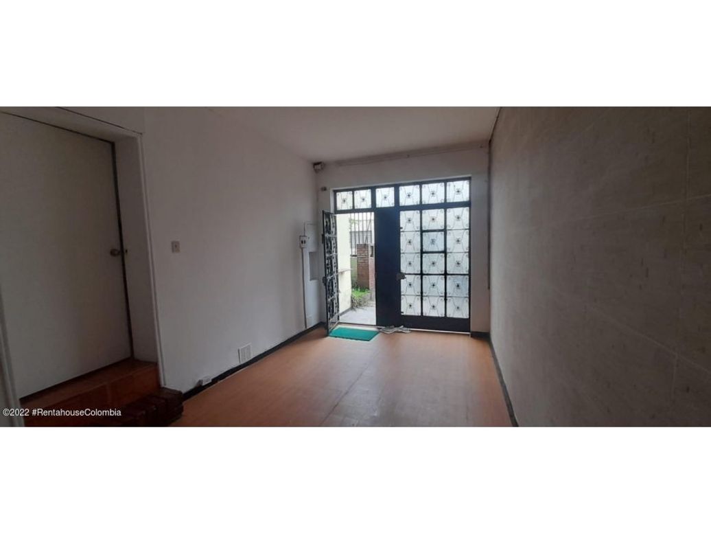 Casa de 5 alcobas en venta en Santa Teresita, Bogotá, 167 m² · foto 5 de 20