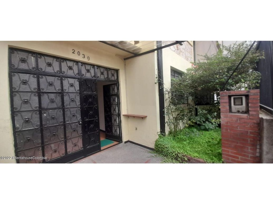 Casa de 5 alcobas en venta en Santa Teresita, Bogotá, 167 m² · foto 2 de 20