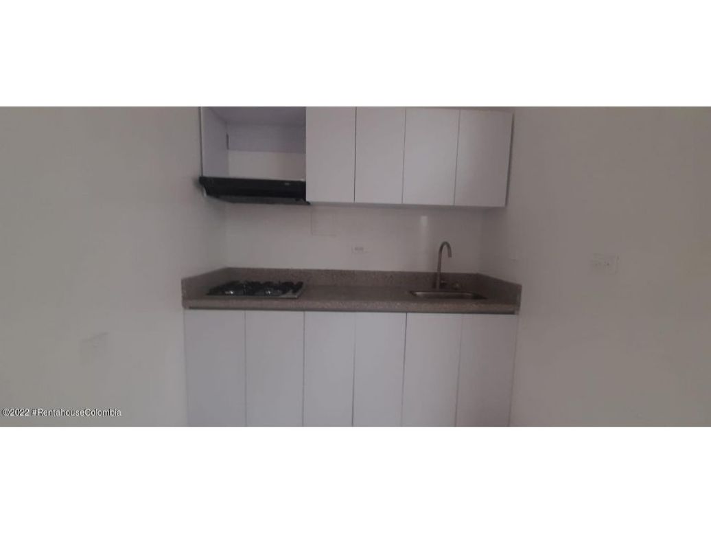 Casa de 5 alcobas en venta en Santa Teresita, Bogotá, 167 m² · foto 8 de 20