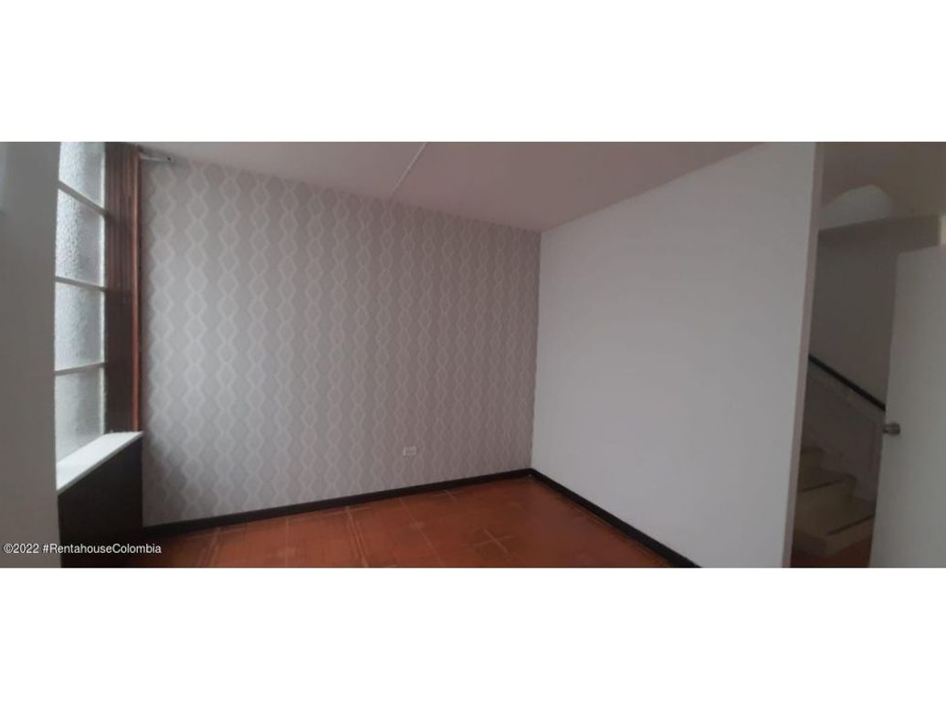 Casa de 5 alcobas en venta en Santa Teresita, Bogotá, 167 m² · foto 14 de 20