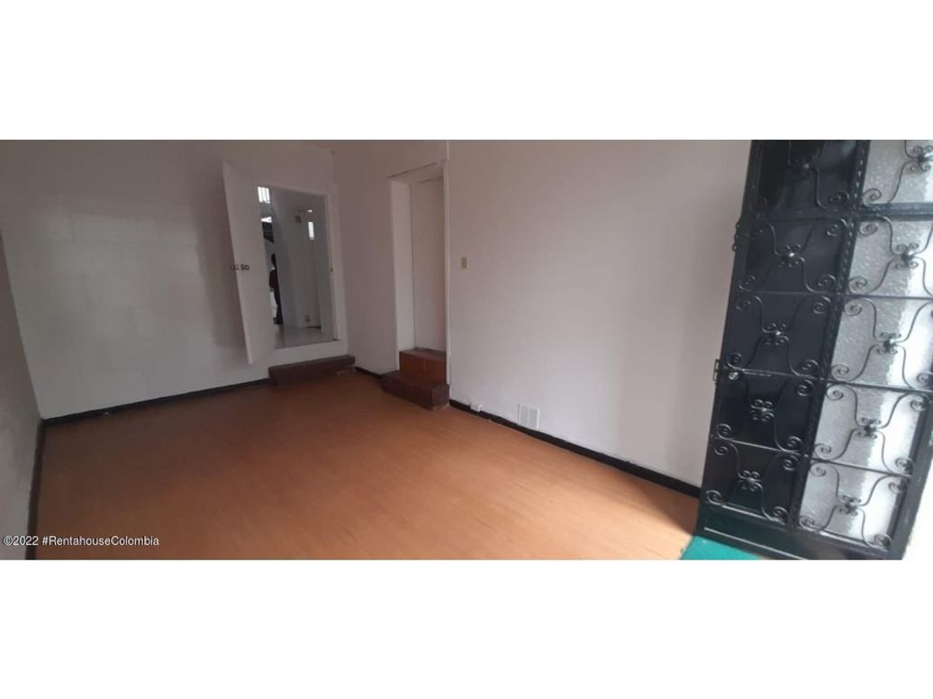 Casa de 5 alcobas en venta en Santa Teresita, Bogotá, 167 m² · foto 4 de 20