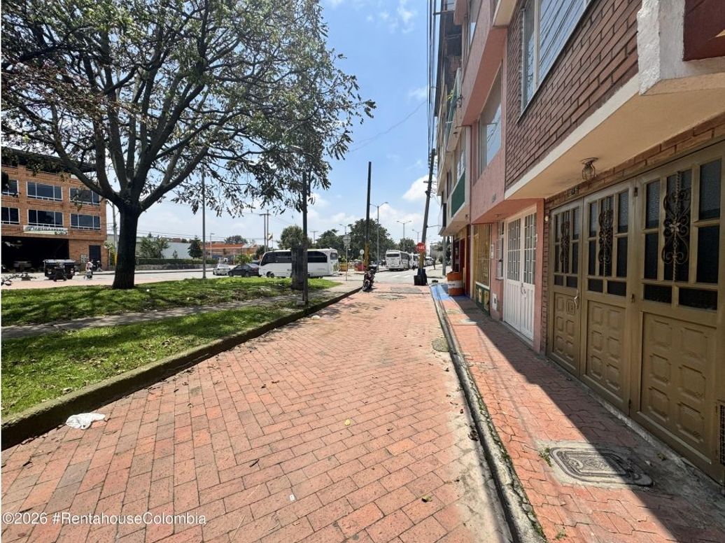 Casa de 4 alcobas en venta en Los Nogales, Bogotá, 138 m² · foto 18 de 20