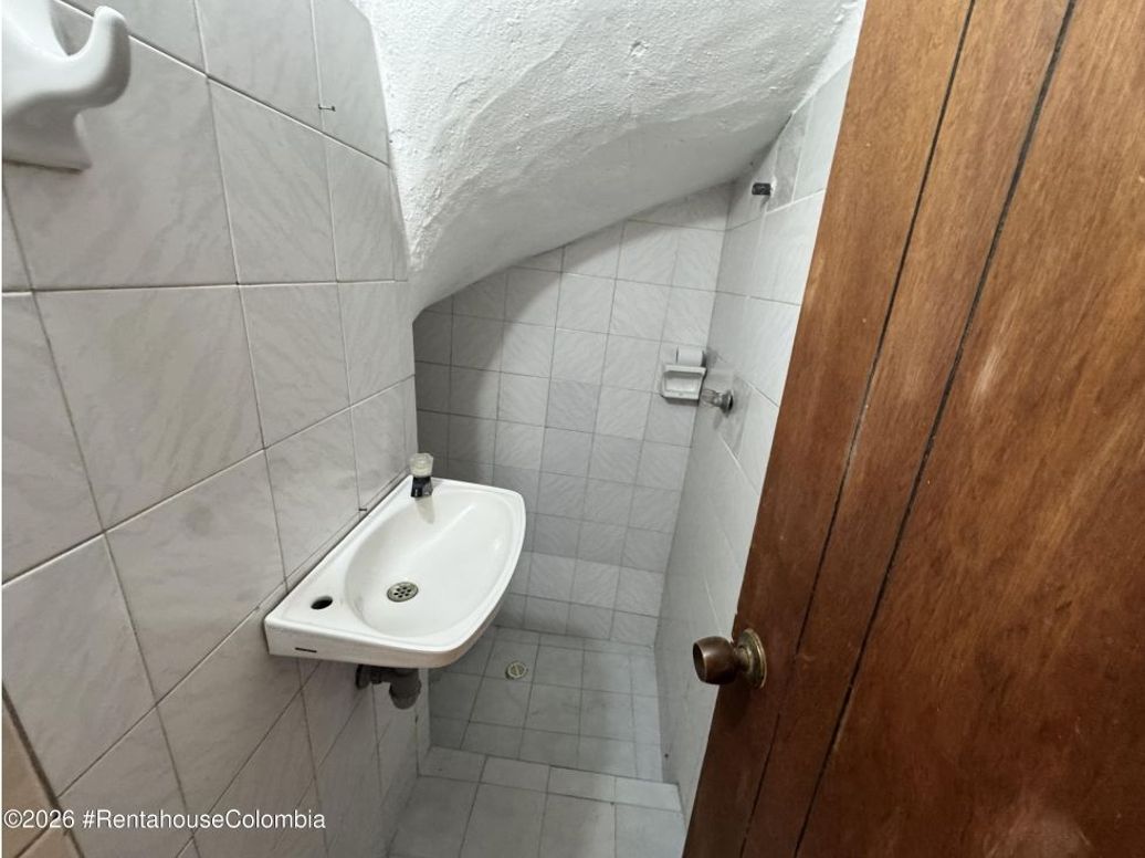 Casa de 4 alcobas en venta en Los Nogales, Bogotá, 138 m² · foto 3 de 20