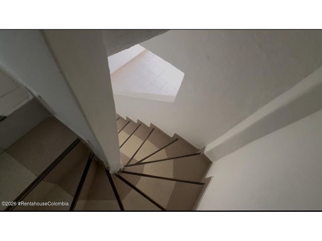 Casa de 4 alcobas en venta en Los Nogales, Bogotá, 138 m² · foto 6 de 20