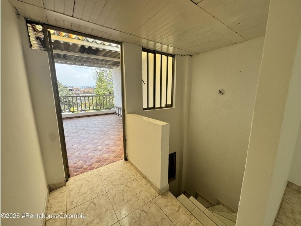 Casa de 4 alcobas en venta en Los Nogales, Bogotá, 138 m² · foto 12 de 20