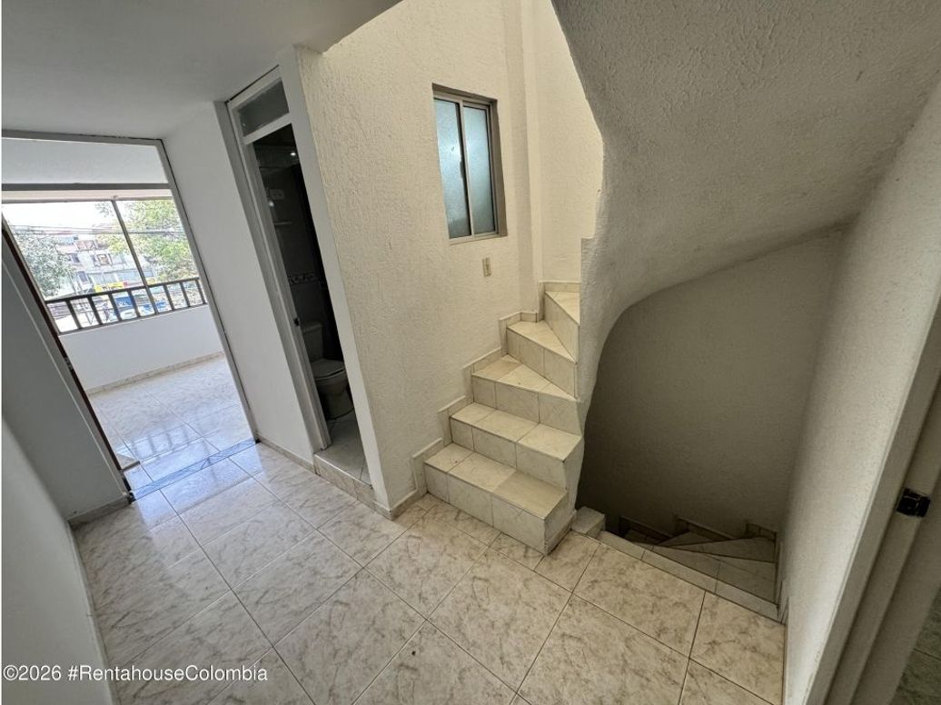 Casa de 4 alcobas en venta en Los Nogales, Bogotá, 138 m² · foto 7 de 20