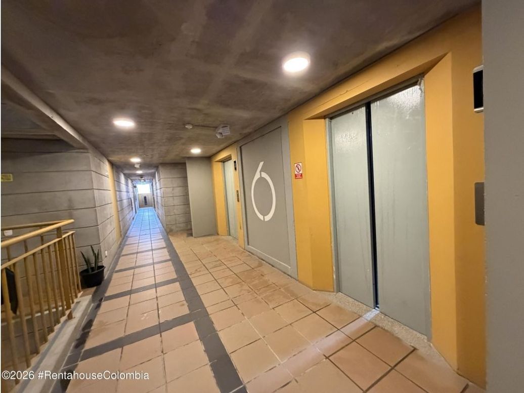 Apartamento de 3 alcobas en venta en Usme Centro, Bogotá, 54 m² · foto 3 de 20