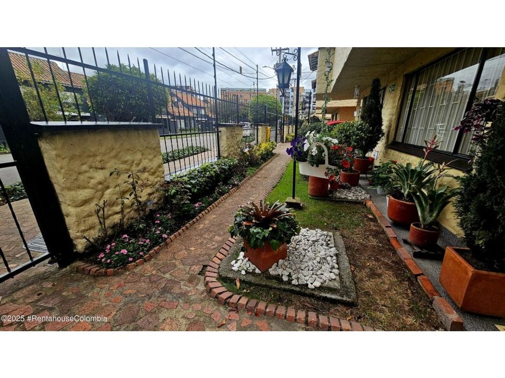 Casa de 3 alcobas en venta en Cedritos, Bogotá, 130 m² · foto 2 de 20