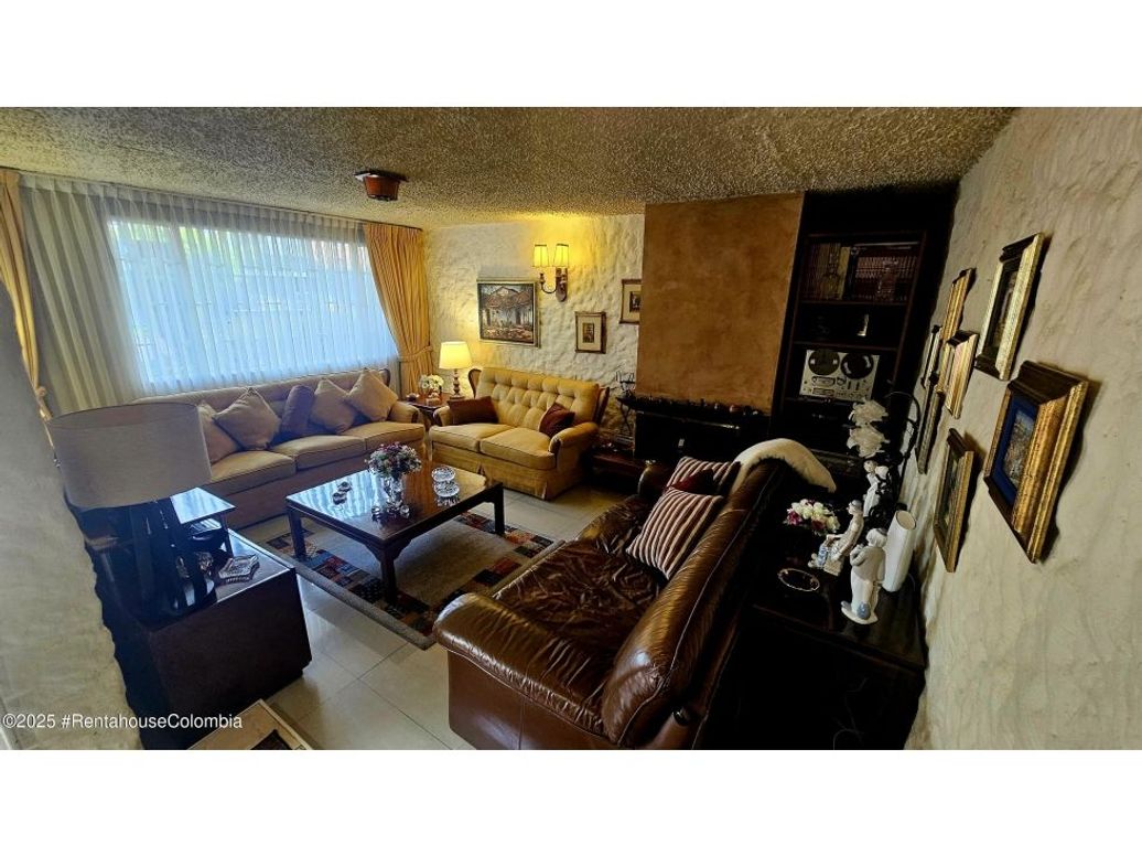 Casa de 3 alcobas en venta en Cedritos, Bogotá, 130 m² · foto 5 de 20