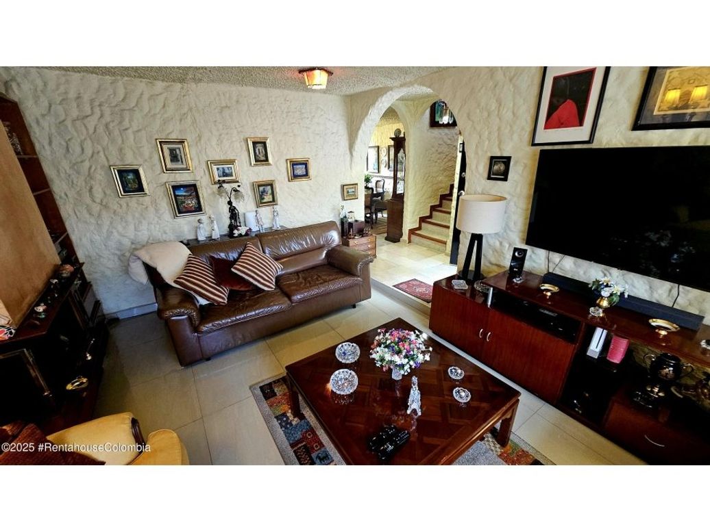 Casa de 3 alcobas en venta en Cedritos, Bogotá, 130 m² · foto 4 de 20