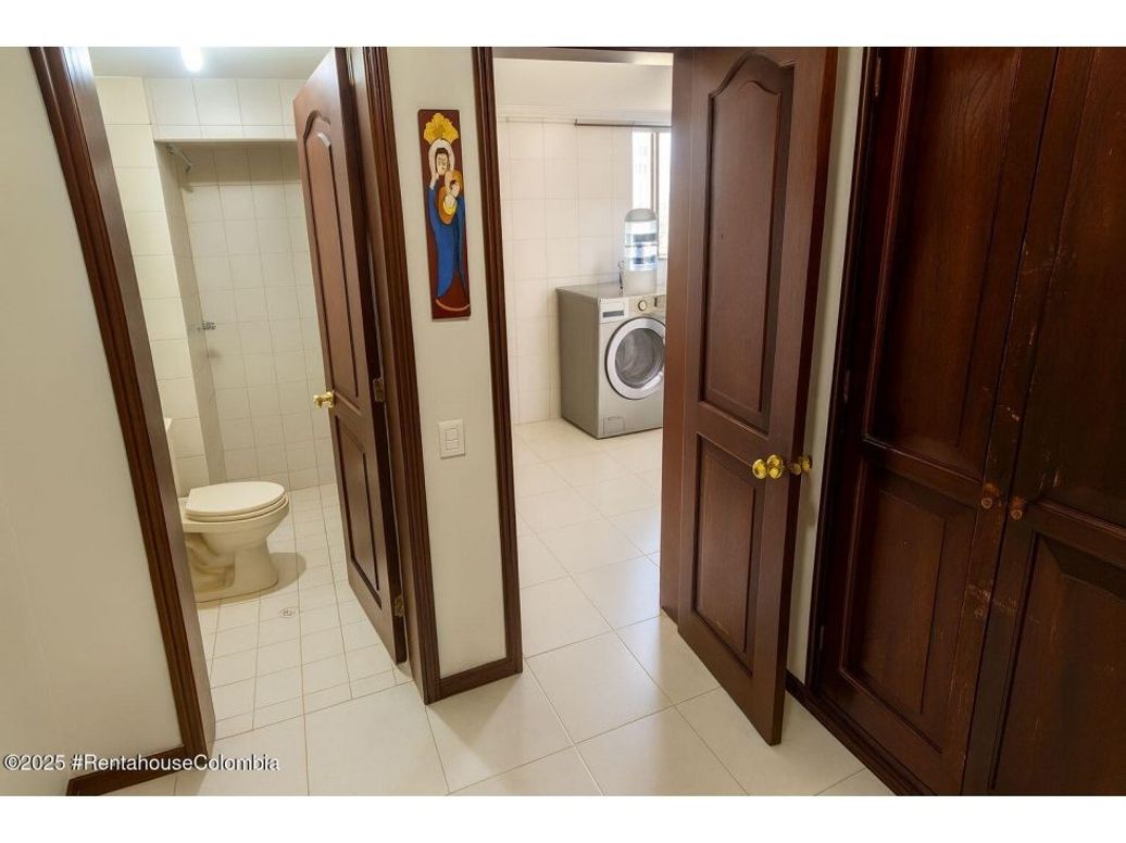 Apartamento de 4 alcobas en venta en La Calleja, Bogotá, 230 m² · foto 15 de 20