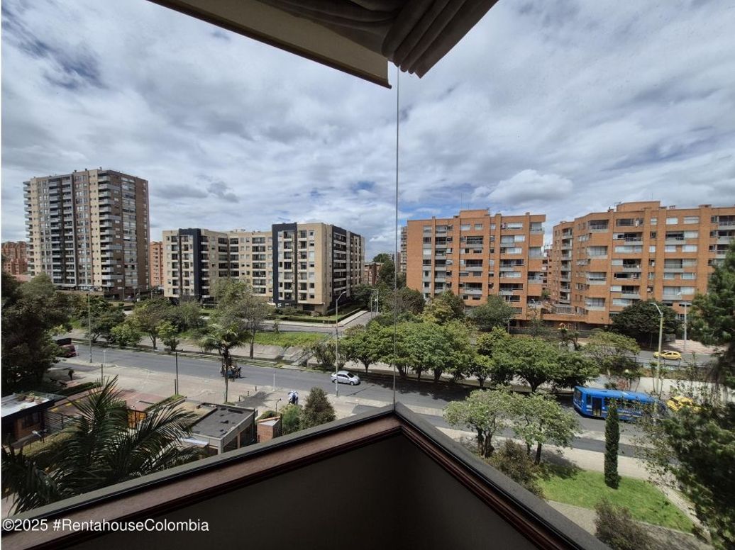 Apartamento de 4 alcobas en venta en La Calleja, Bogotá, 230 m² · foto 12 de 20