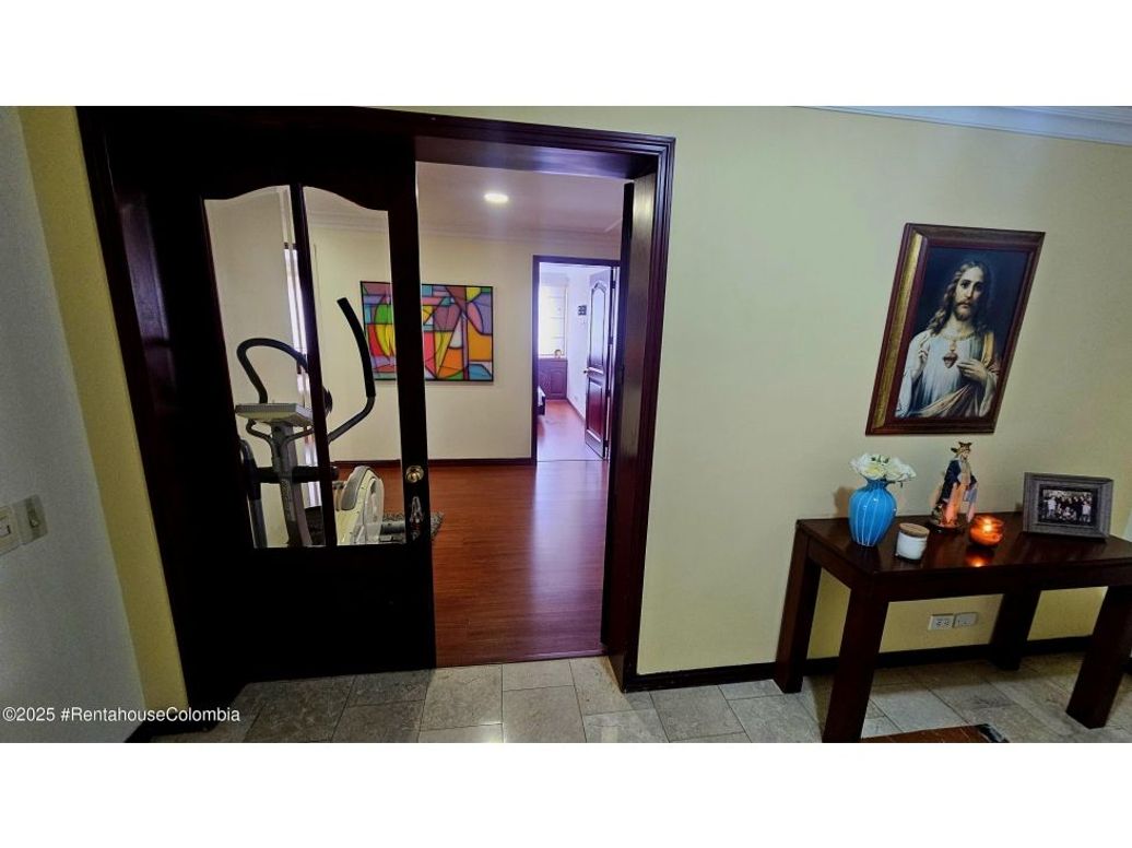 Apartamento de 4 alcobas en venta en La Calleja, Bogotá, 230 m² · foto 9 de 20