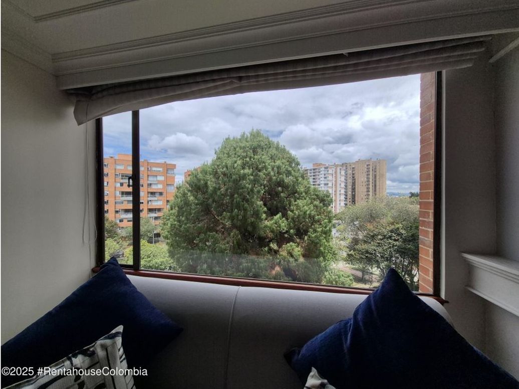 Apartamento de 4 alcobas en venta en La Calleja, Bogotá, 230 m² · foto 8 de 20