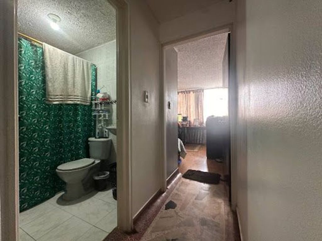 Casa de 6 alcobas en venta en Álamos, Bogotá, 167 m² · foto 7 de 11