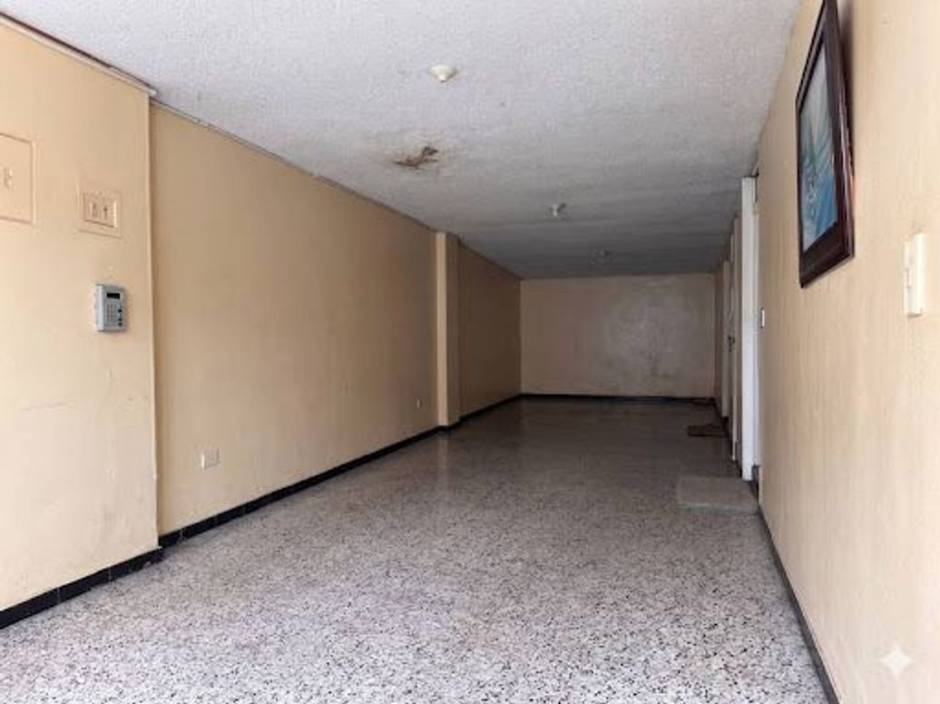 Casa de 6 alcobas en venta en Álamos, Bogotá, 167 m² · foto 3 de 11