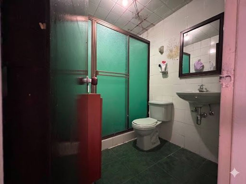 Casa de 6 alcobas en venta en Álamos, Bogotá, 167 m² · foto 8 de 11