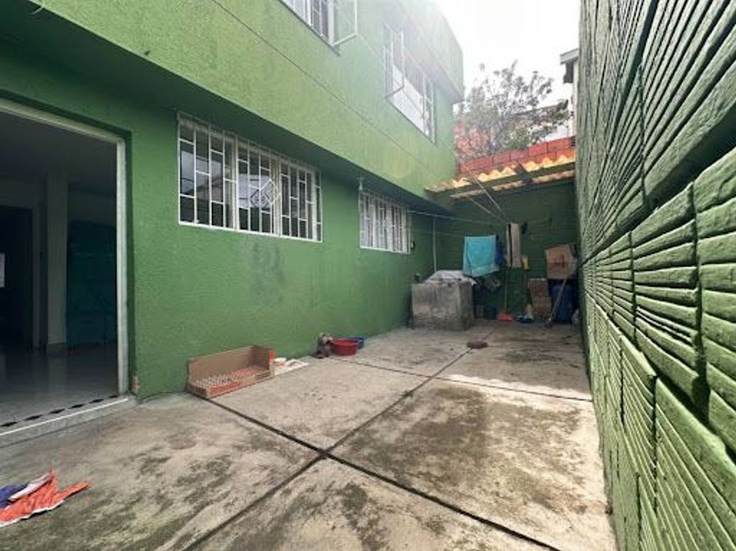 Casa de 6 alcobas en venta en Álamos, Bogotá, 167 m² · foto 10 de 11